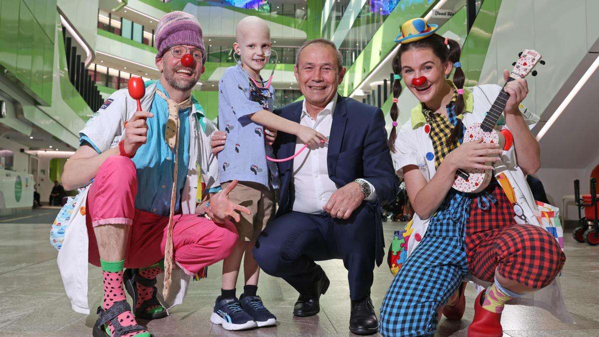 Premier gets ‘heart’ of Telethon beating with hospital visit