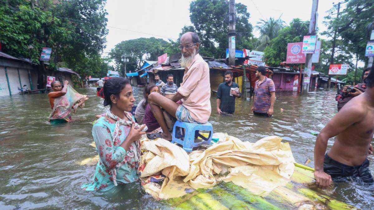 Five die in Bangladesh floods, thousands stranded