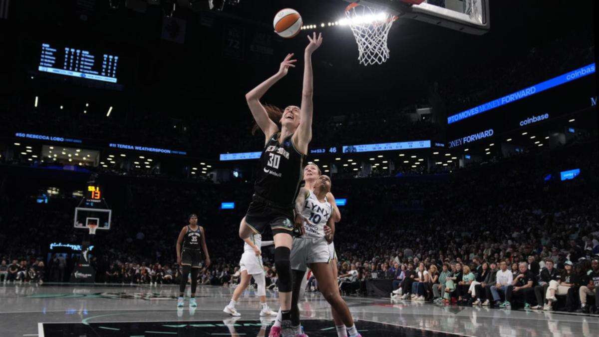 Stewart helps Liberty tie up WNBA Finals series