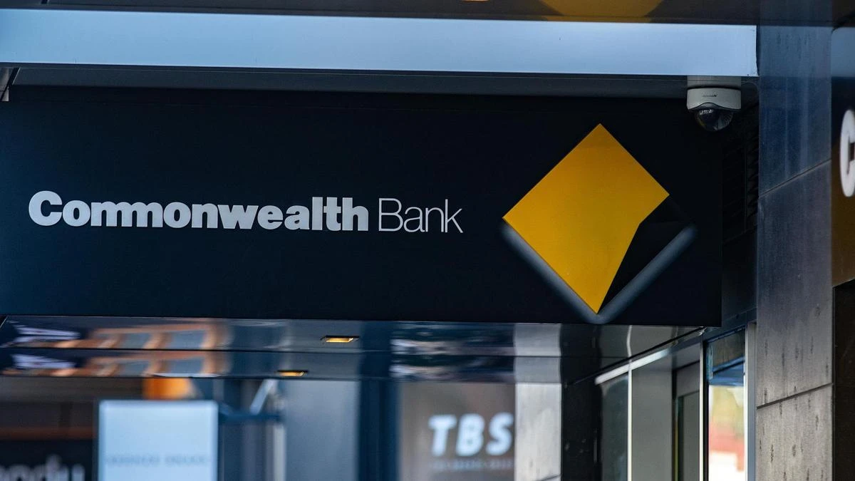 Commonwealth Bank apps crash again