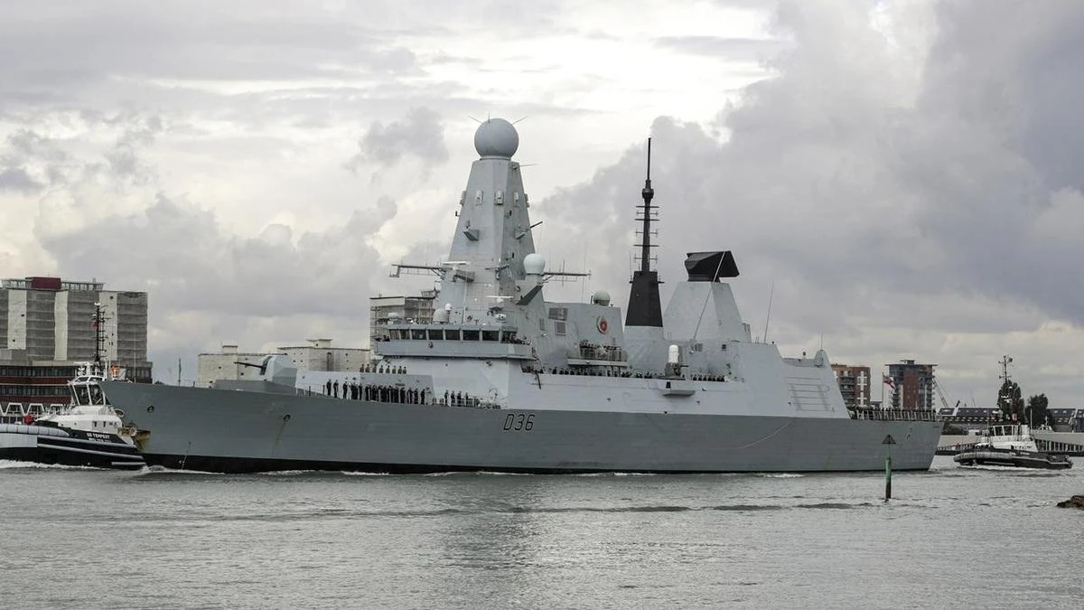 Russia fires warning shots at UK destroyer
