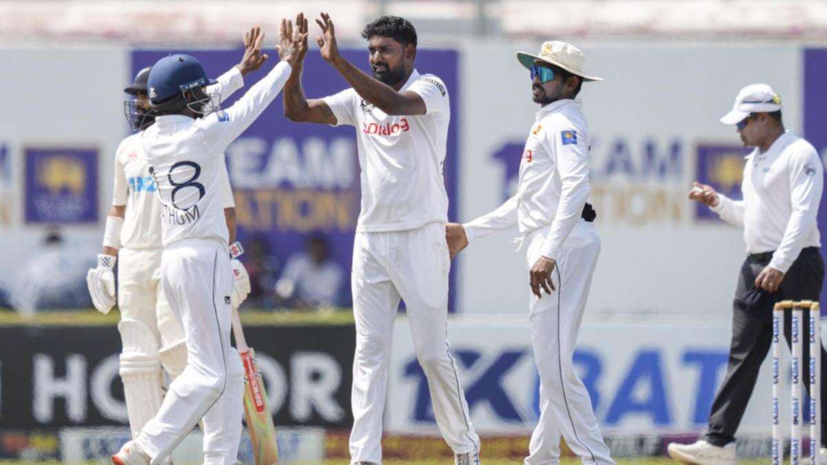 Sri Lanka sniff innings victory after spinners wreck NZ