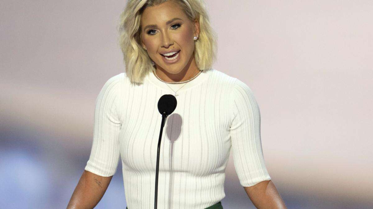 Savannah Chrisley slams judge in Julie Chrisley's resentencing