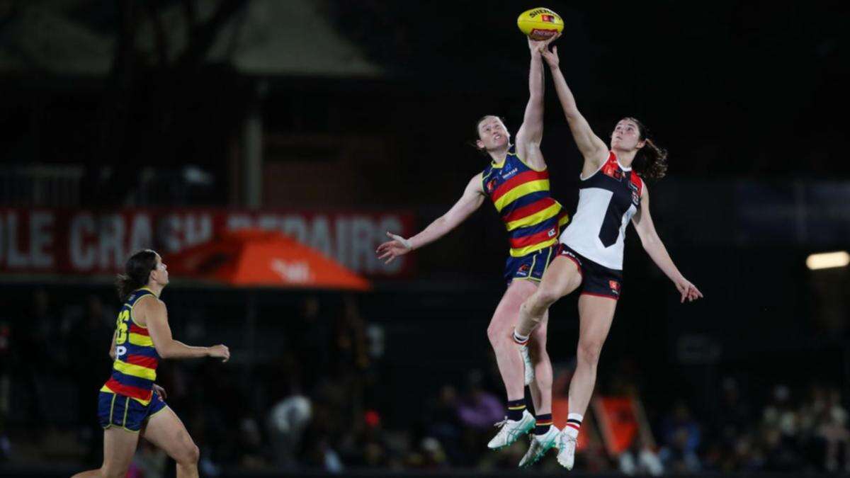 Crows edge Saints by just four points in AFLW thriller