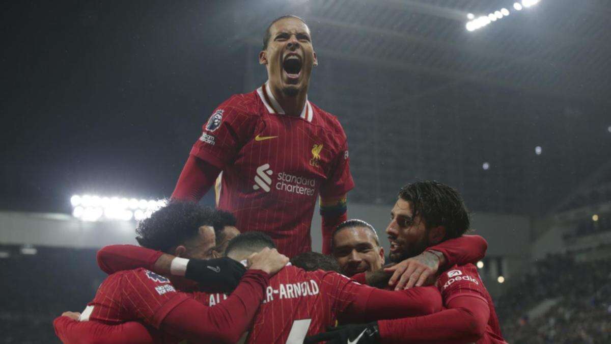 Van Dijk won't entertain early Liverpool title talk