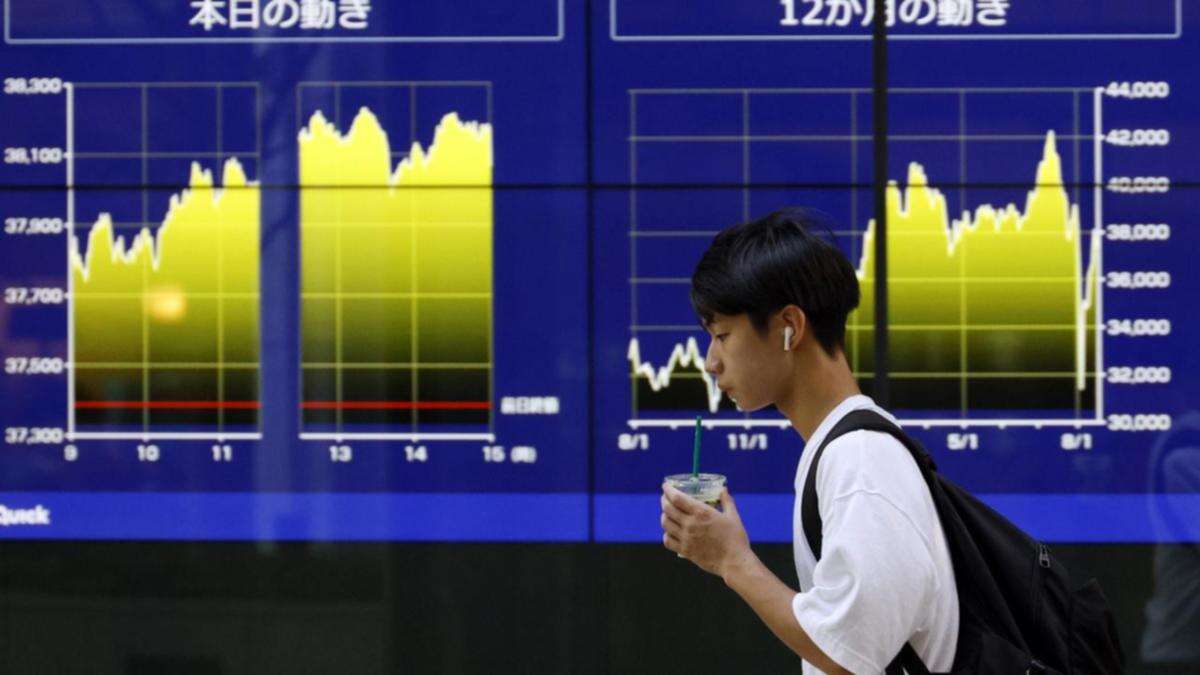 Asian stocks rise after Wall St records, $US rebounds