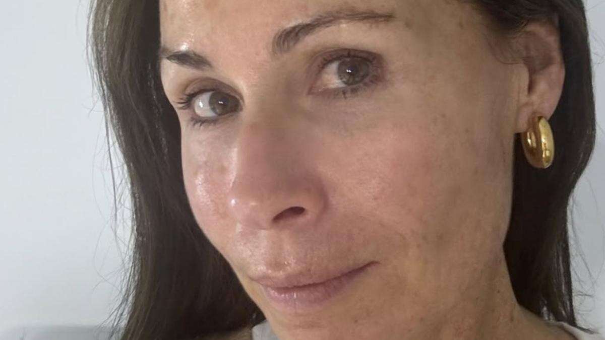 Minnie Driver joins growing number of Hollywood stars going make-up free