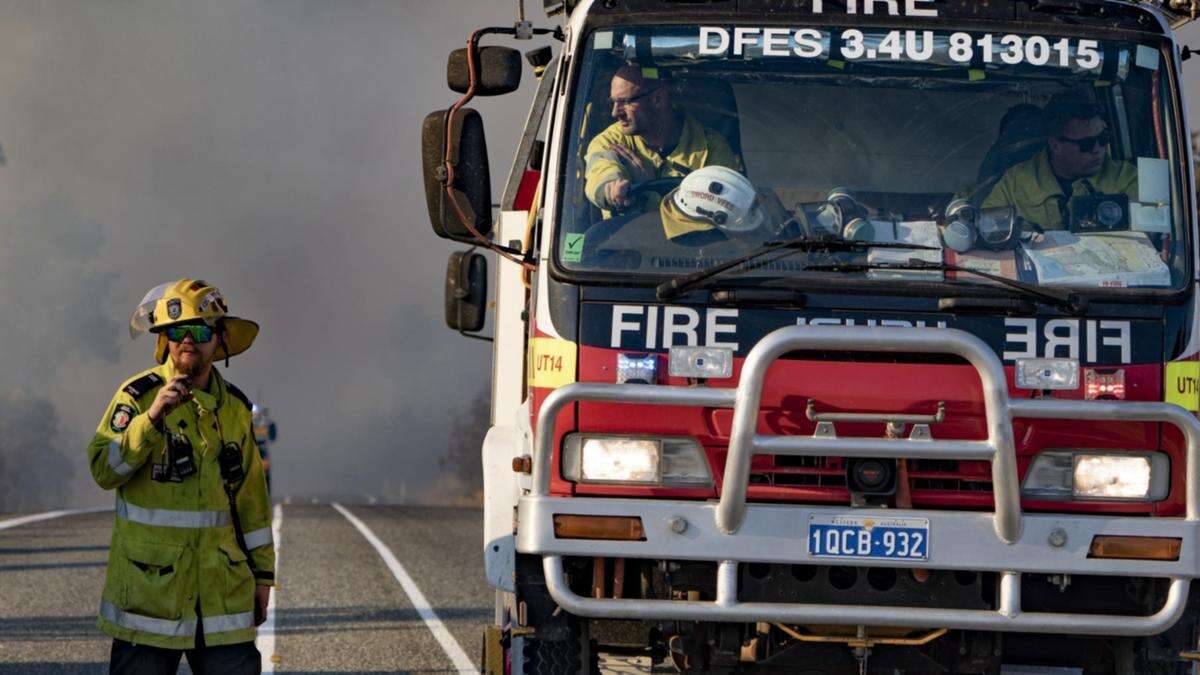 ‘Leave now’: Warning as new bushfire rages