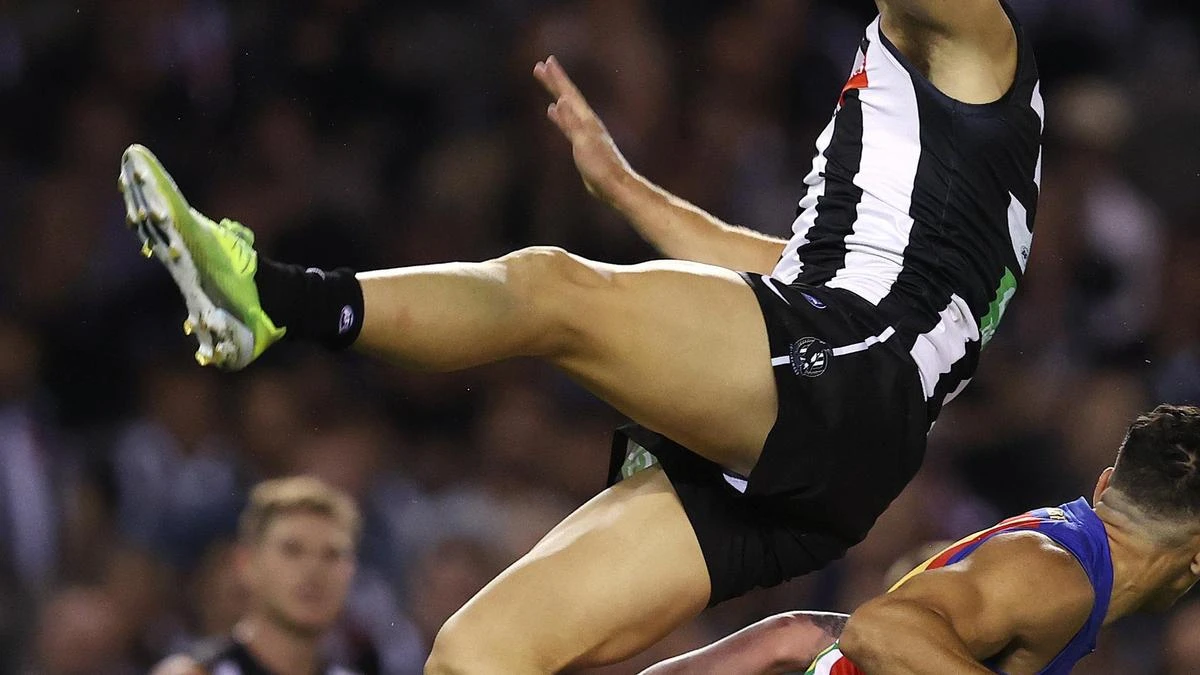Cruel Magpies blow