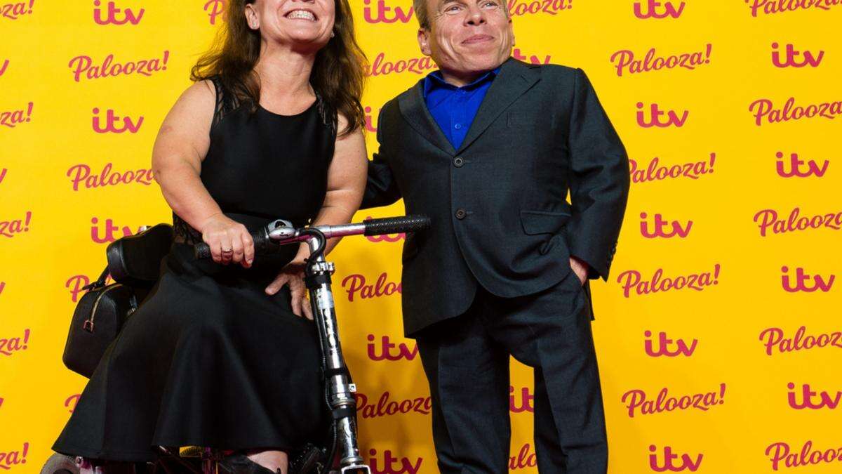 Warwick Davis ‘may accuse hospital of medical negligence over his wife’s death’