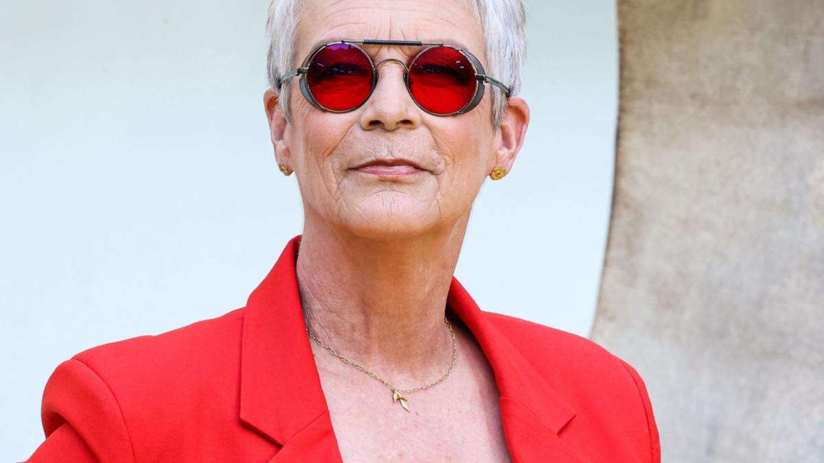 Jamie Lee Curtis fought back tears when she learned of the LA wildfires: 'Literally where I live'