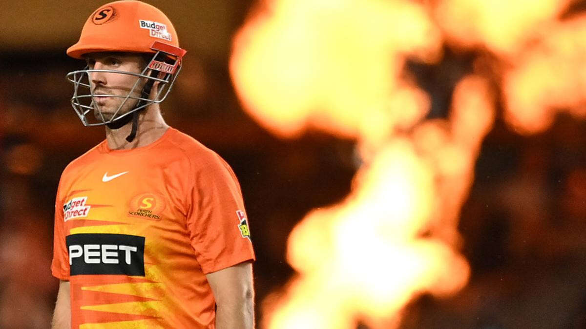 Oh no! Marsh Scorchers return flops in first-ball duck