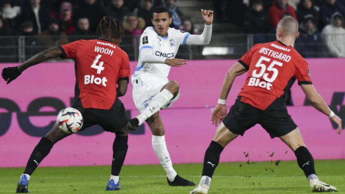 Greenwood ensures Marseille keep heat on PSG in Ligue 1