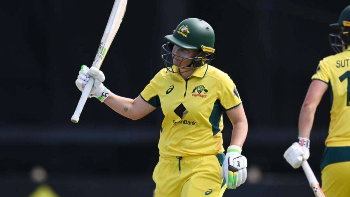 Australia to bat first in second women's Ashes ODI