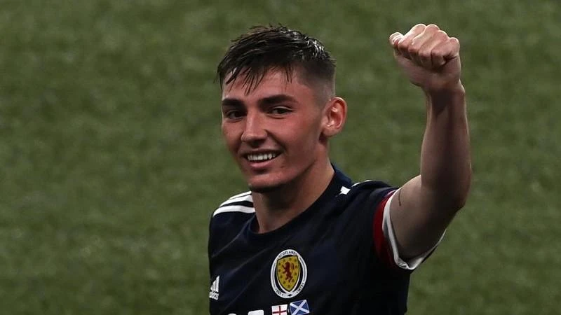 Scotland lose Gilmour for Euro crunch game