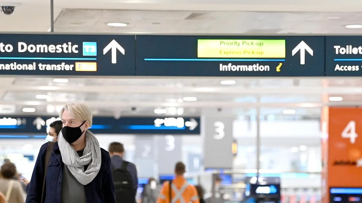 State tightens border over Sydney cases