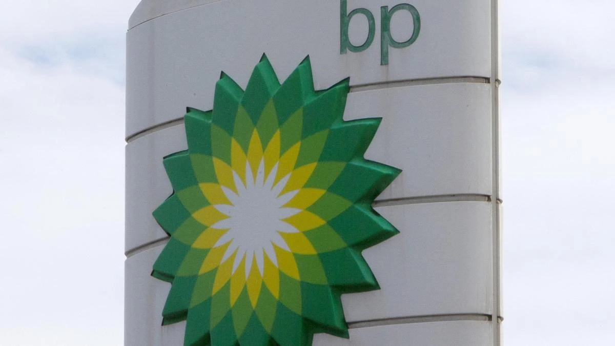 ‘Fill up now’: Petrol prices set to soar