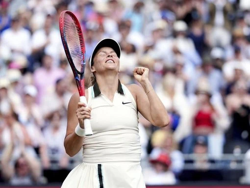 37-year-old mum-of-two stuns Keys in Queen's tennis