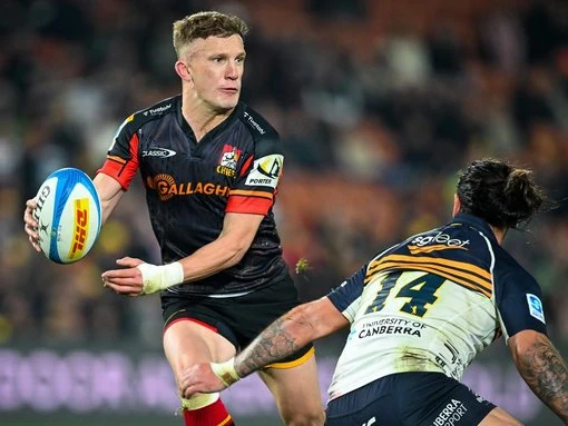 Form favours Chiefs, history Crusaders in SRP final