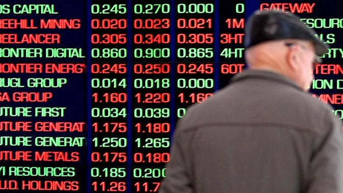 ASX slips on geopolitical tensions