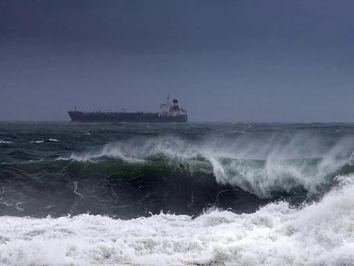 Major Hurricane Erick hits Mexico's Pacific coast
