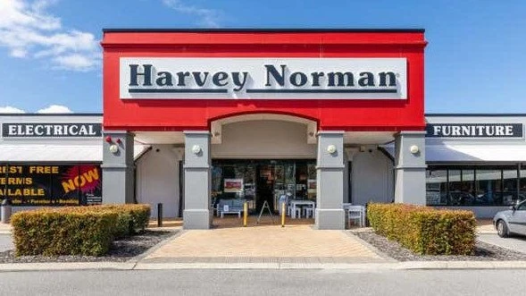 Retail giant employee caught stealing phones on the job