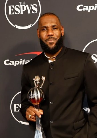 LeBron James open to acting career after NBA retirement