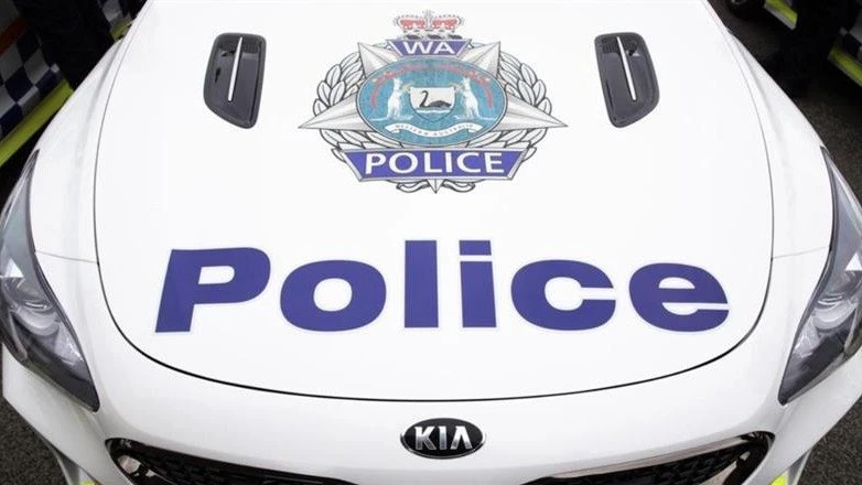 Driver dies in crash, authorities not alerted for hours