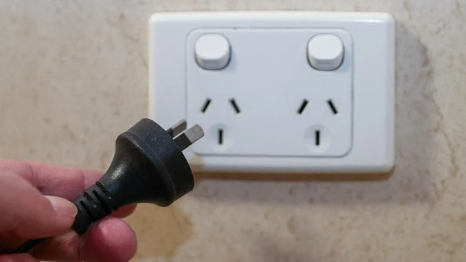 Energy minister plugs in for power price cap reforms