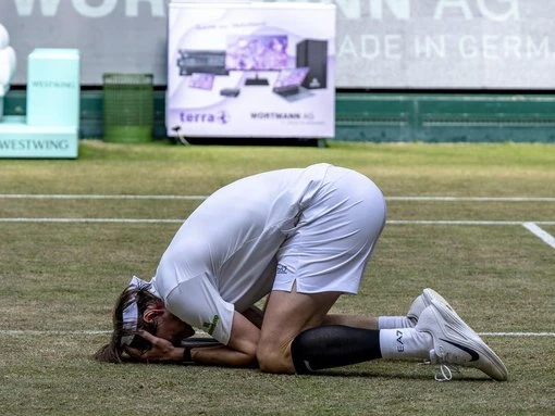 Rejuvenated Bublik beats Medvedev for Halle triumph