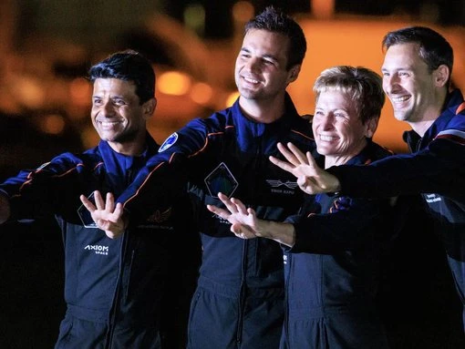 India, Poland and Hungary crew head to space station