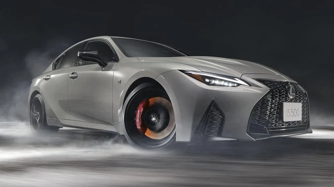 Lexus IS500 Climax Edition: V8 sedan bids farewell on a high