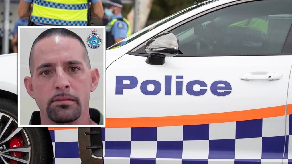 Police hunting man who has taken off monitoring device