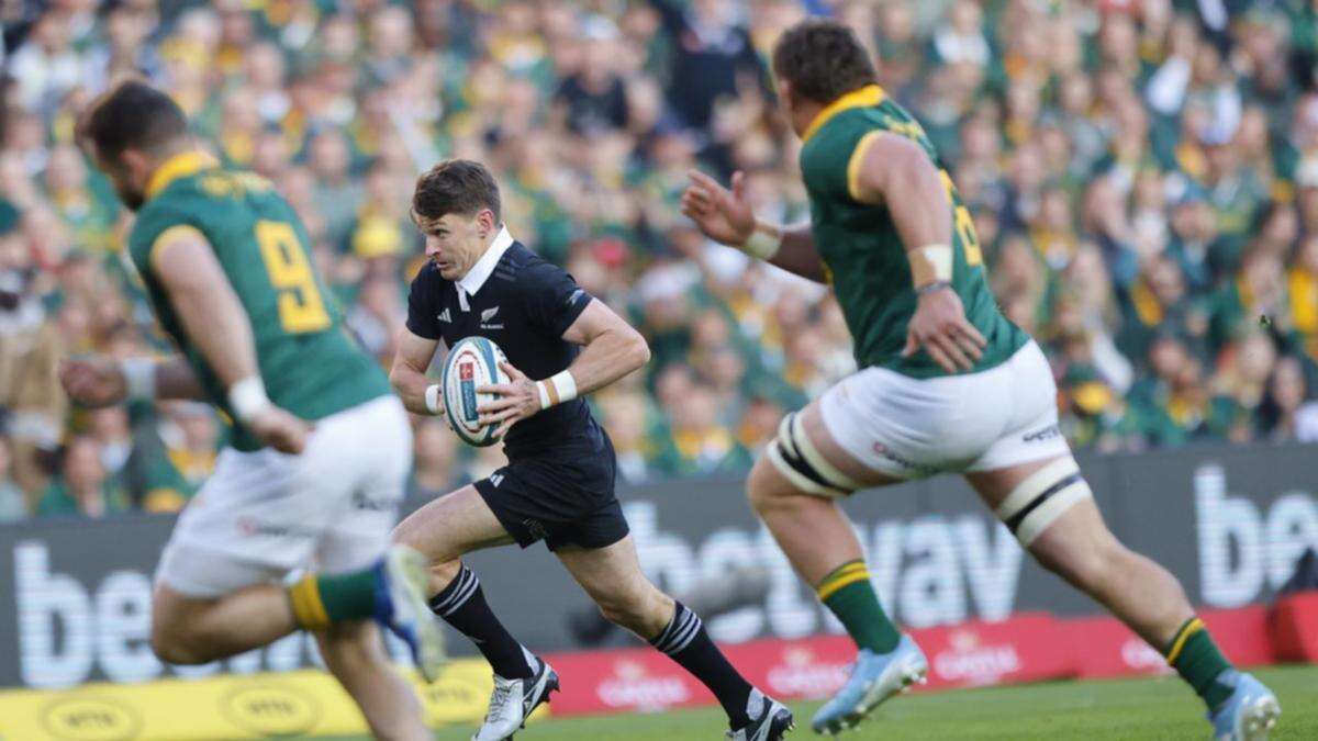 Beauden Barrett dropped for second Springboks Test