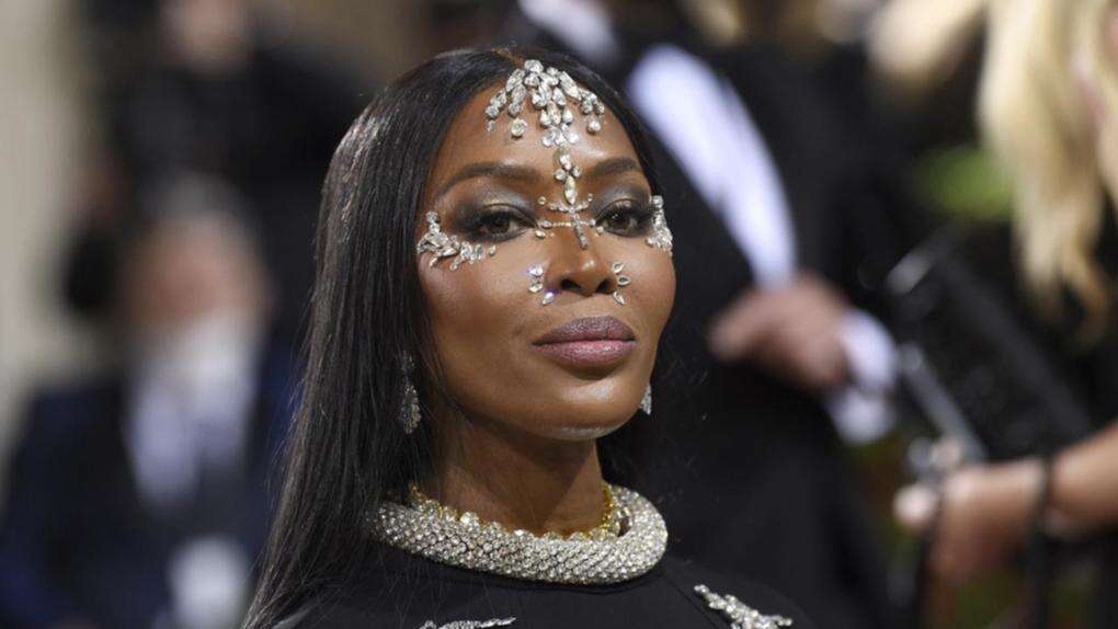 Gasps as Naomi Campbell takes swipe at Anna Wintour