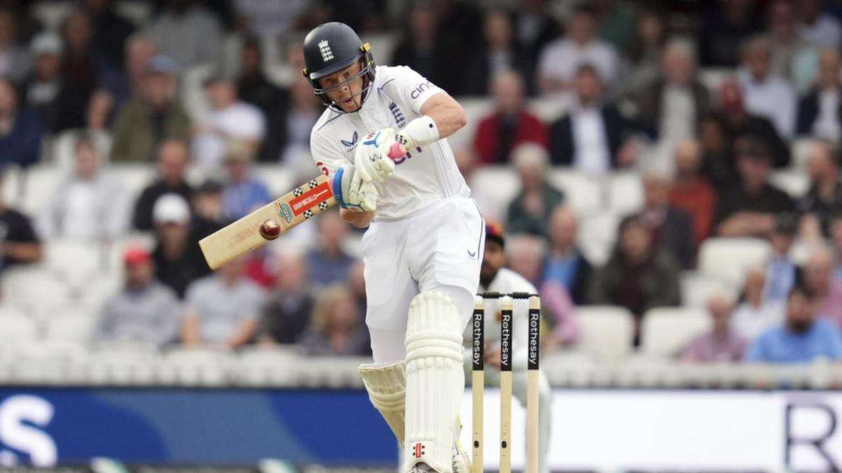 Pope century puts England in charge at gloomy Oval