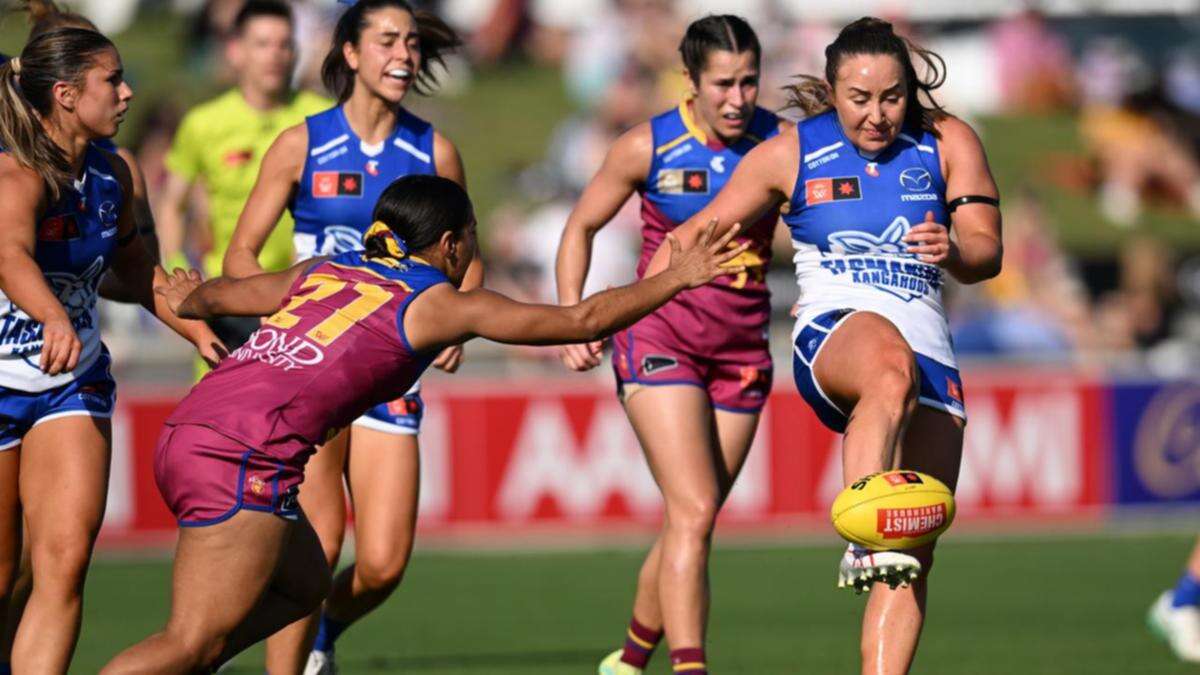 North early flag favourites, Pearce nabs first AFLW win