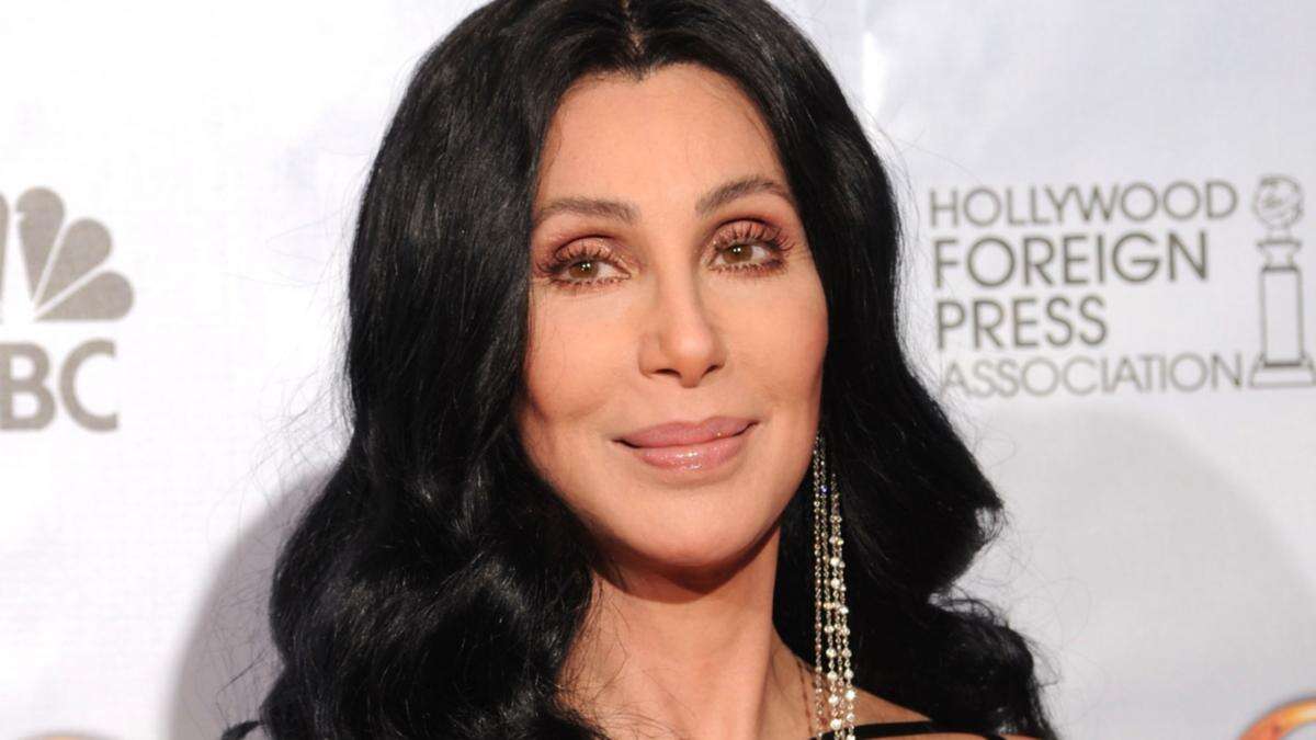 Cher 'holds meaningful talks about Glastonbury'