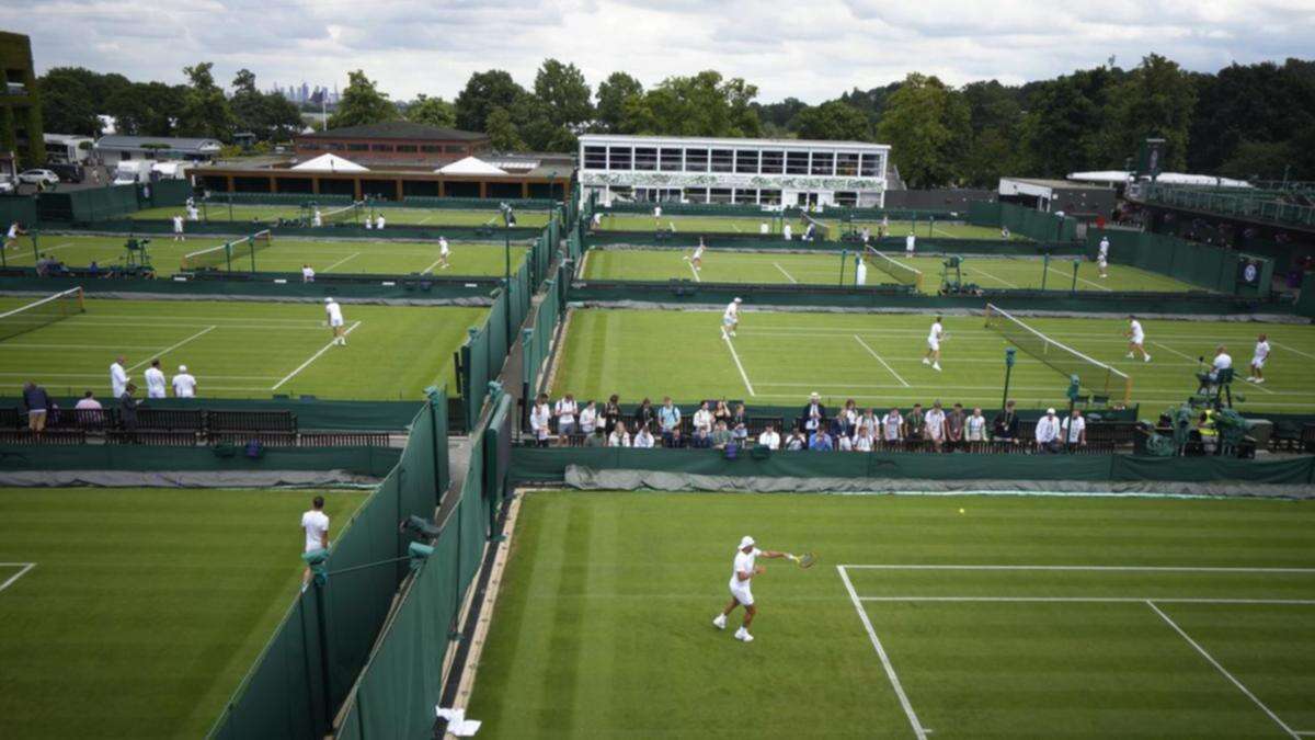 Wimbledon: more cash, fewer stars, ticket demand high