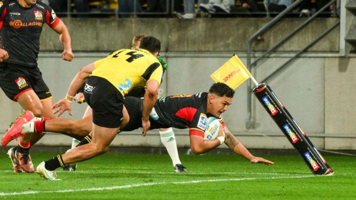 Chiefs stun 'Canes to face Blues in Super Rugby final