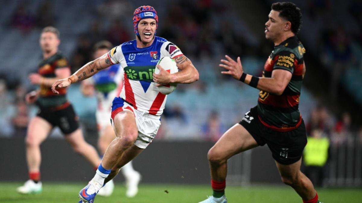 Ponga's spark helps keep Knights in finals race