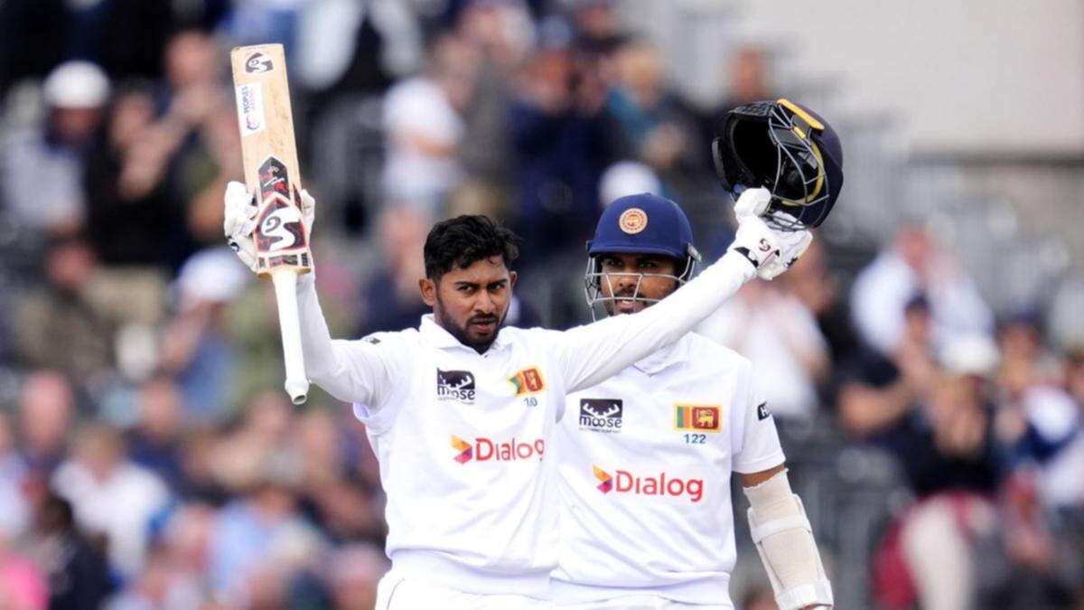 Sri Lanka fight back against England with Mendis ton