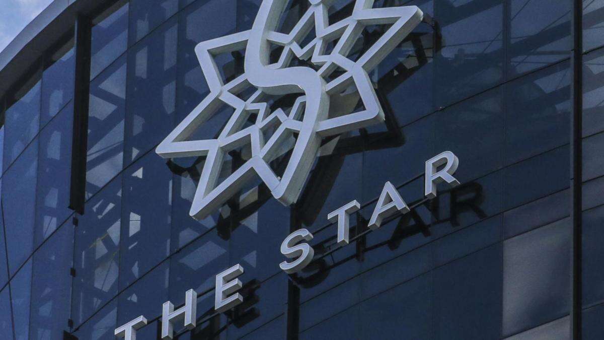 Star unsuitable to hold licence, halts trading