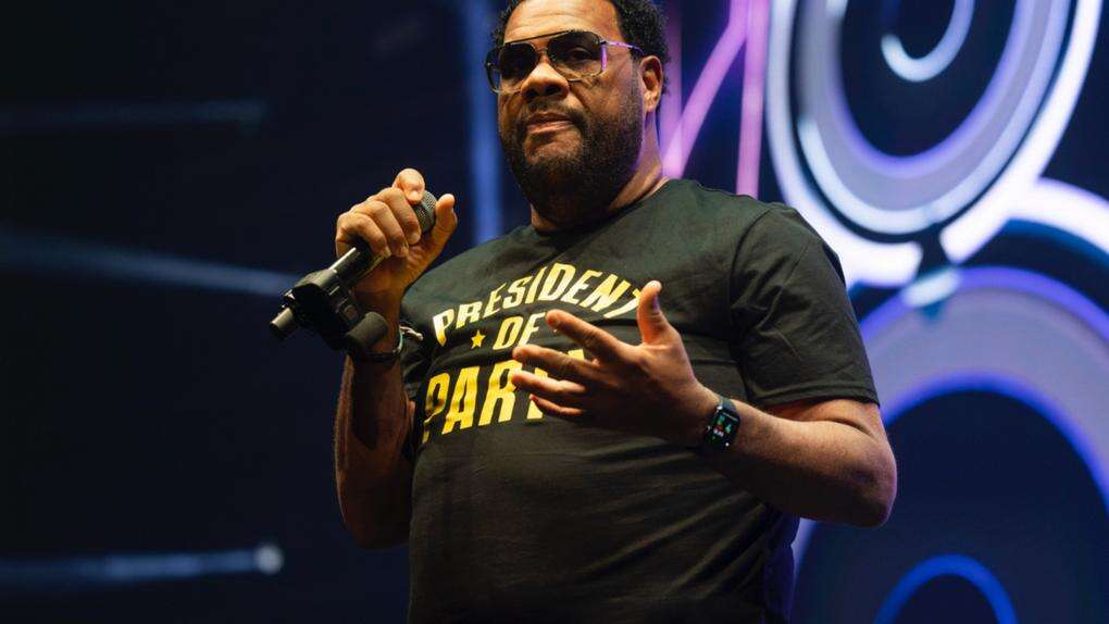 Rapper Fatman Scoop dead aged 53 after collapsing on stage in front of horrified fans