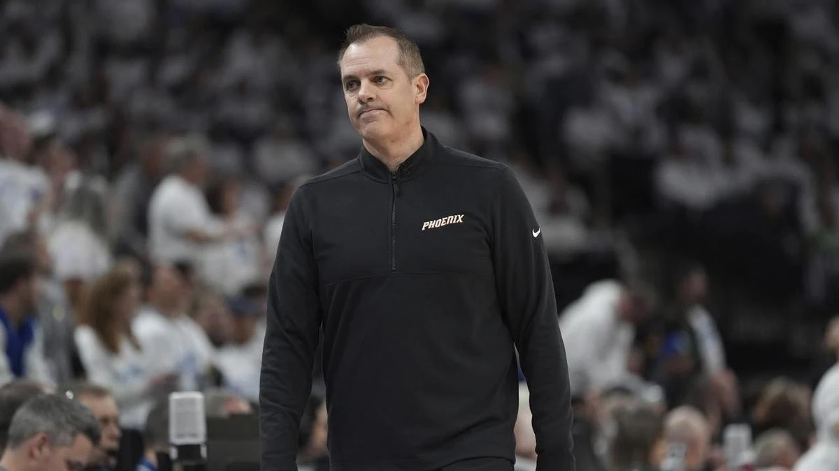 Phoenix Suns fire coach Frank Vogel after playoffs loss