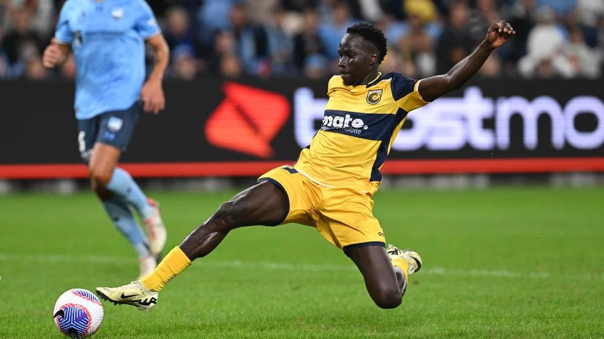 'He punched me': Brattan calls out Kuol's subtle jab