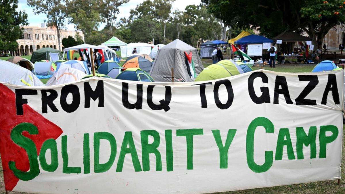 Uni Palestine protest turns violent