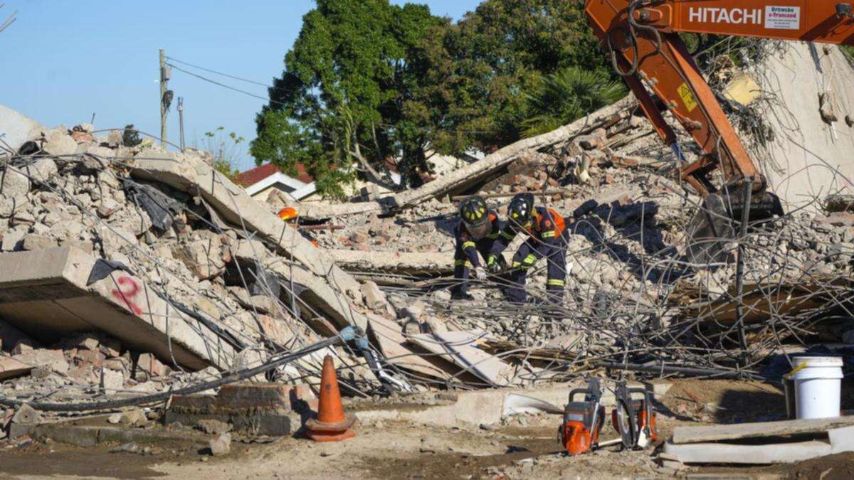 Man found alive after South African building collapse