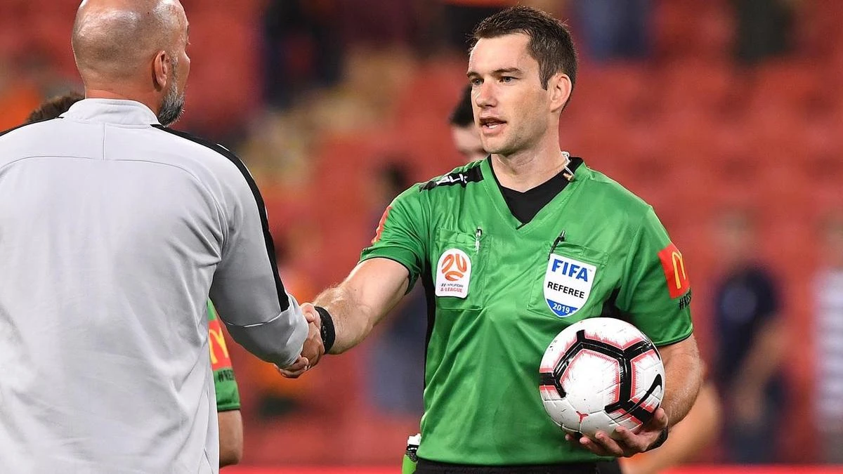 Ref cam footage shows Aussie turning down penalty claim