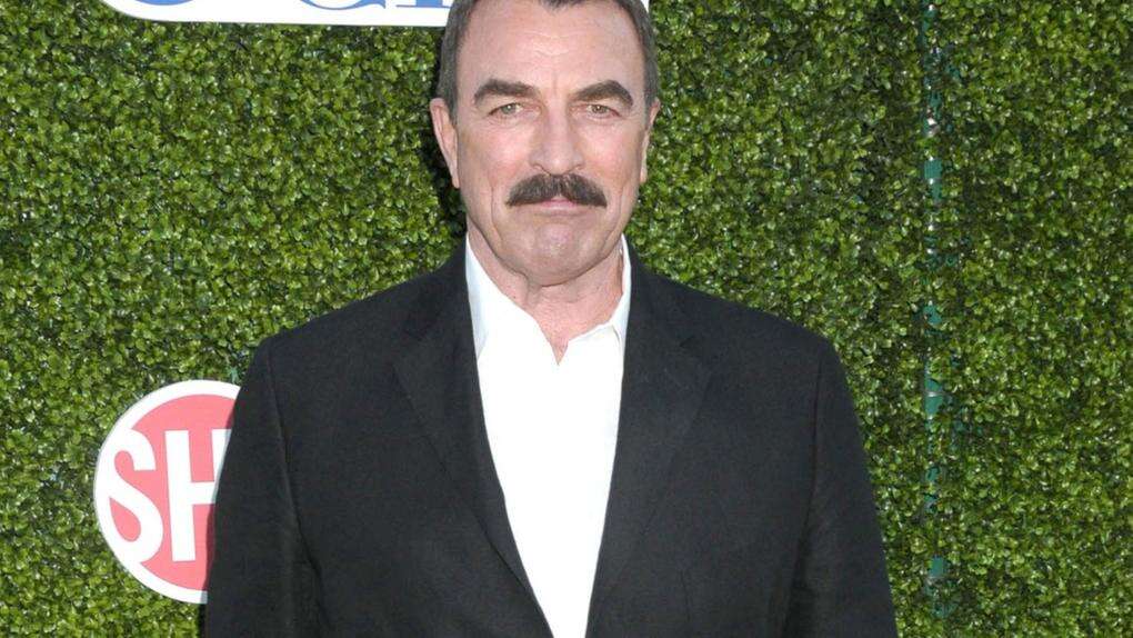 Tom Selleck 'can't think in front of a keyboard'